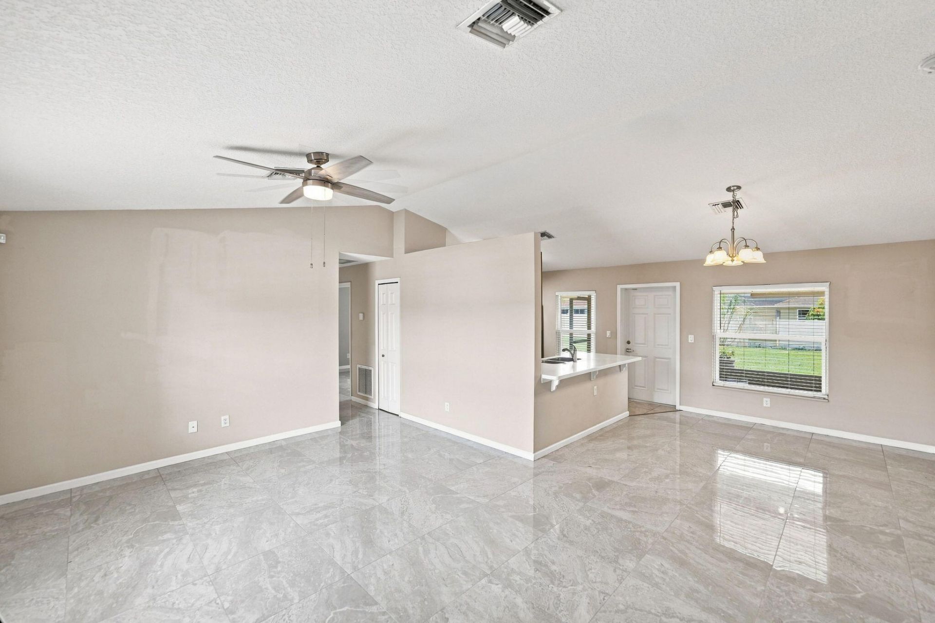 538 SW Prado Avenue, Port Saint Lucie, FL 34983 Photo