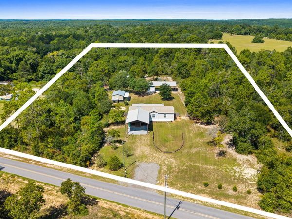 3726 Pine Log Road , Chipley, FL 32428