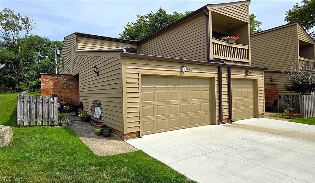 138 Kimrose Lane, Broadview Heights, OH 44147 Main Photo