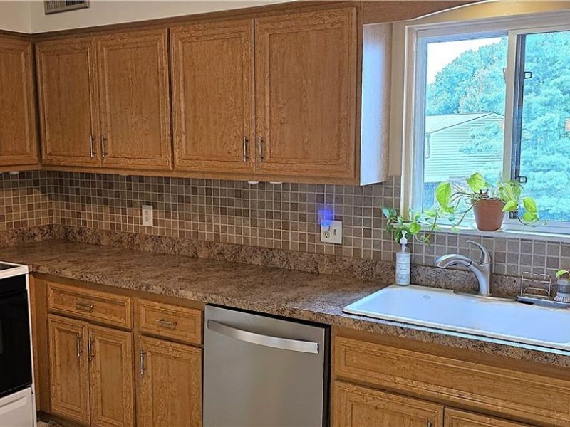 138 Kimrose Lane, Broadview Heights, OH 44147 Photo 6