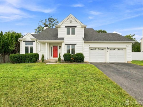 5 Cherrywood Drive , Piscataway, NJ 08854
