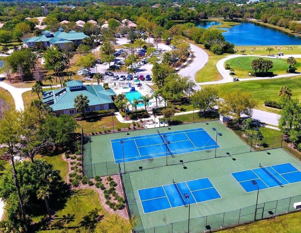 6318 Grand Oak Circle , Unit 201, Bradenton, FL 34203 Photo