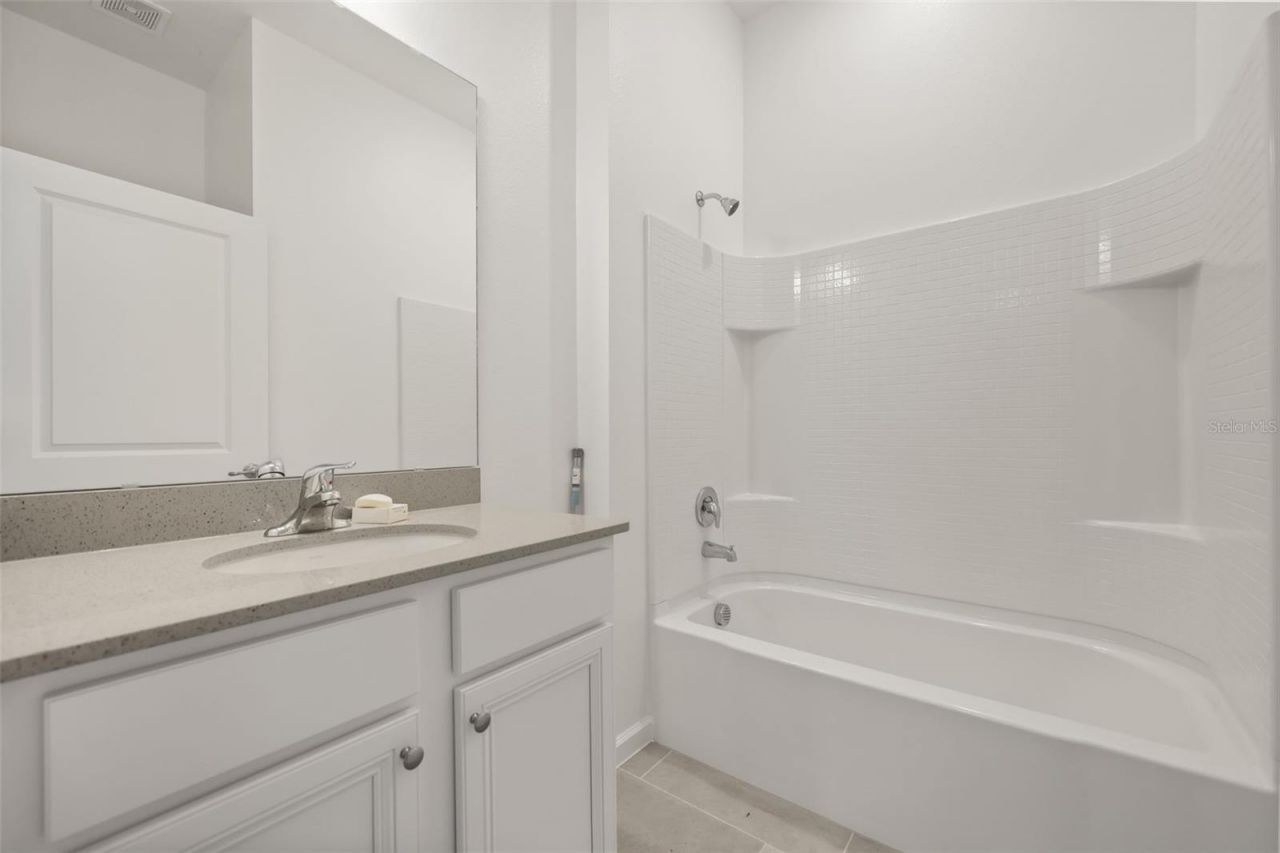 5821 High Seas Drive, Orlando, FL 32821 Photo