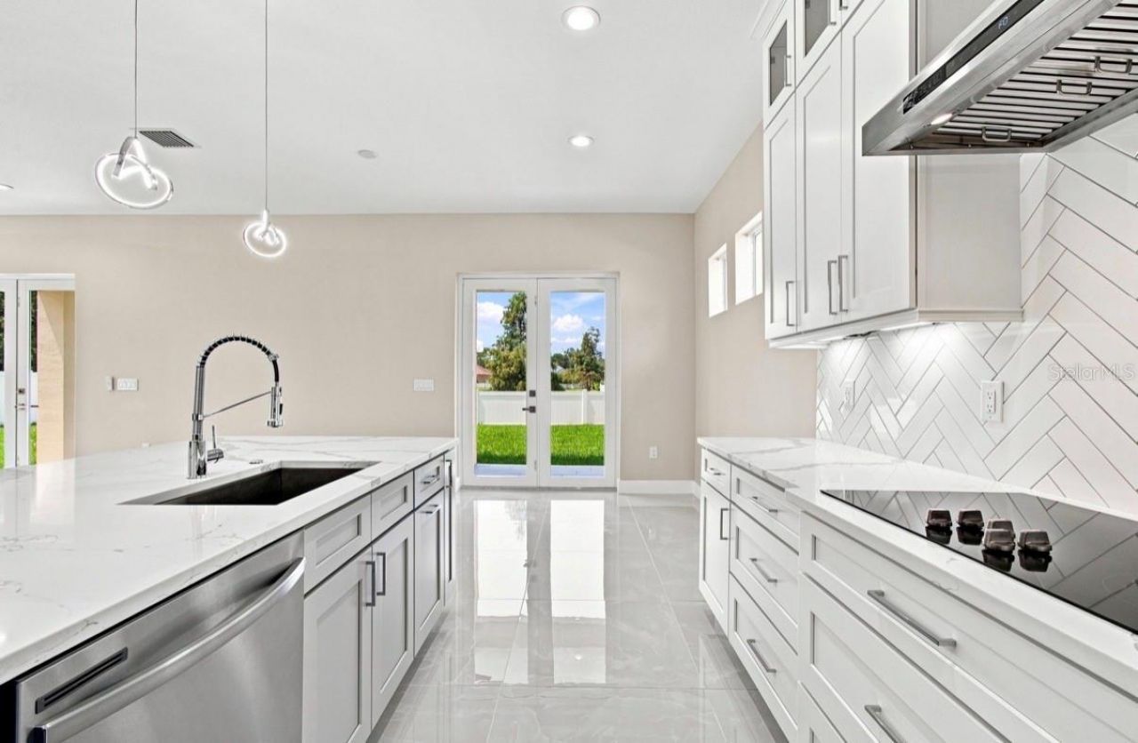 15436 Casey Road, Tampa, FL 33624 Photo