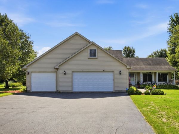 22902 Graf Road , Harvard, IL 60033