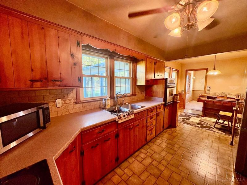 301 Jackson Lane, Middletown, OH 45044 Photo 7