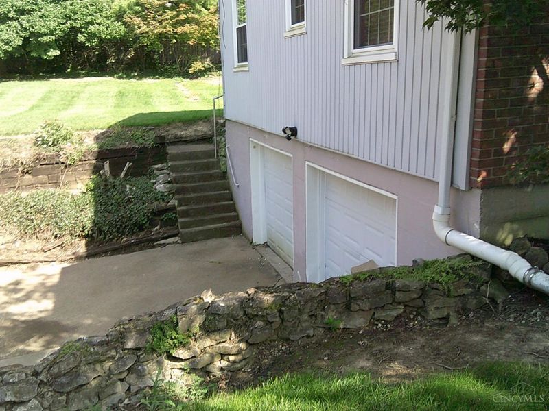 301 Jackson Lane, Middletown, OH 45044 Photo 9