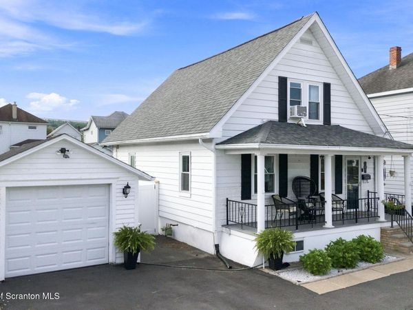109 Center Street , Jessup, PA 18434