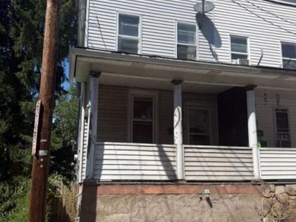 347 W KLINE AVENUE , LANSFORD, PA 18232