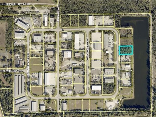 5301 Doug Taylor CIR , ST. JAMES CITY, FL 33956