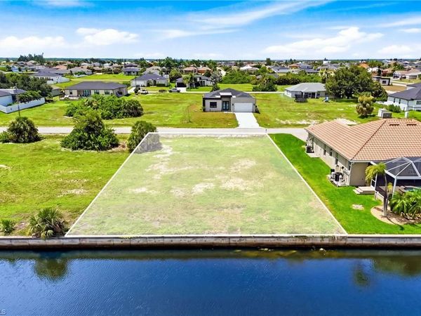 2350 NW 37th PL , CAPE CORAL, FL 33993