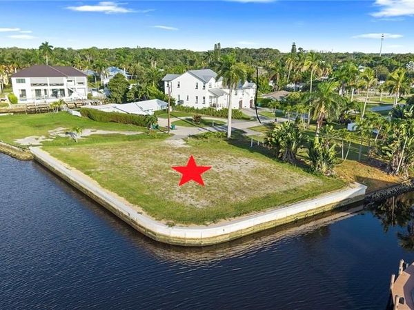 1100 Christopher CT , NAPLES, FL 34104
