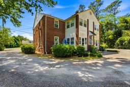 800 Burroughs St.  photo 4