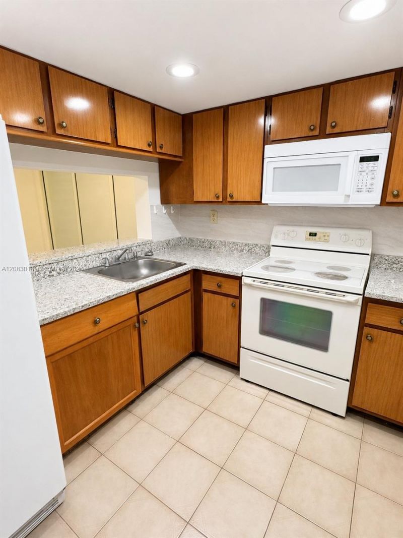 11780 SW 18th St , Unit 307-2, Miami, FL 33175 Photo