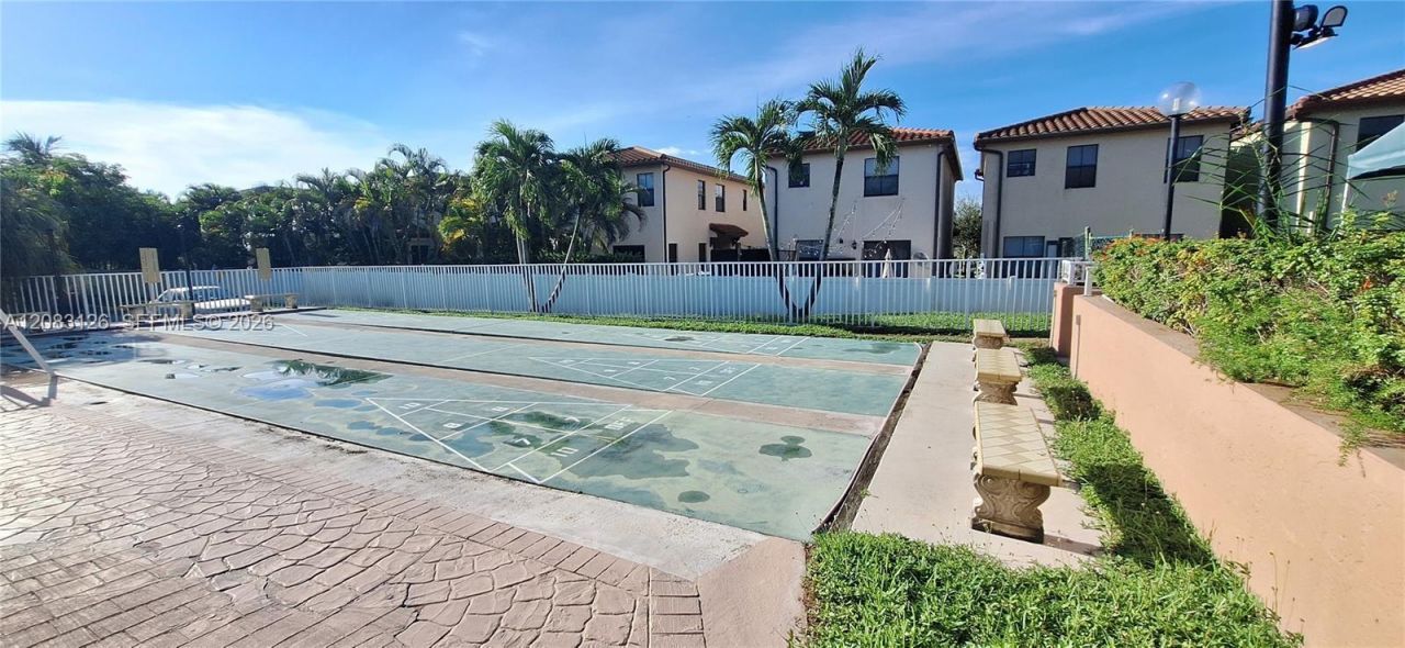 4990 E Sabal Palm Blvd , Unit 202, Tamarac, FL 33319 Photo