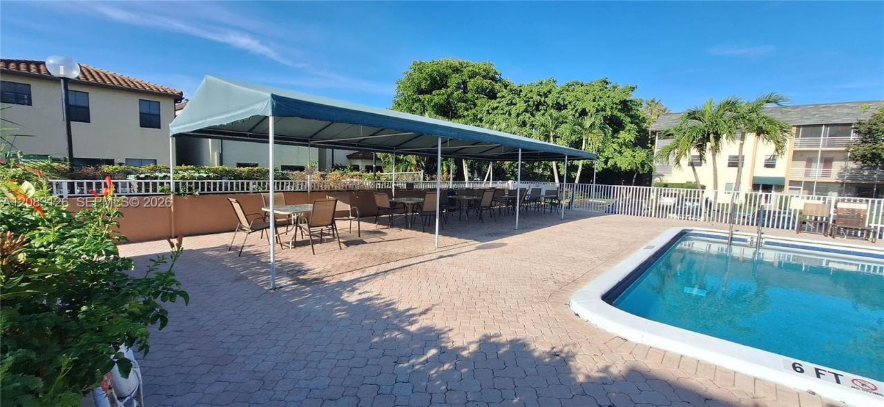 4990 E Sabal Palm Blvd , Unit 202, Tamarac, FL 33319 Photo