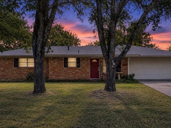 613 N Overlook Drive , Kerens, TX 75144