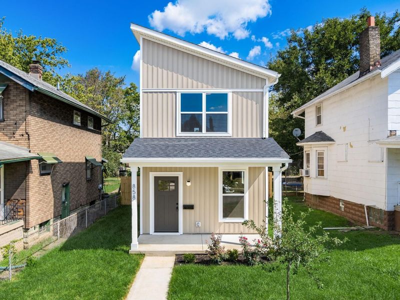858 E Starr Avenue, Columbus, OH 43201 Photo 1