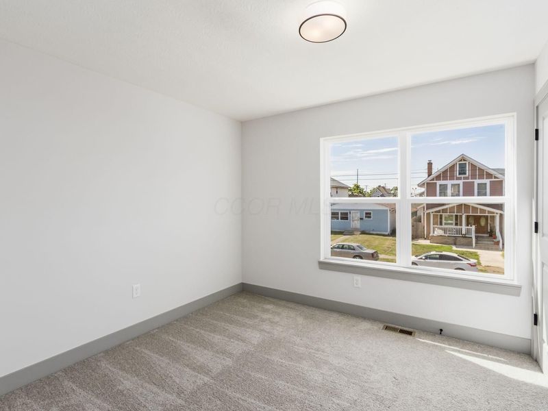 858 E Starr Avenue, Columbus, OH 43201 Photo 22