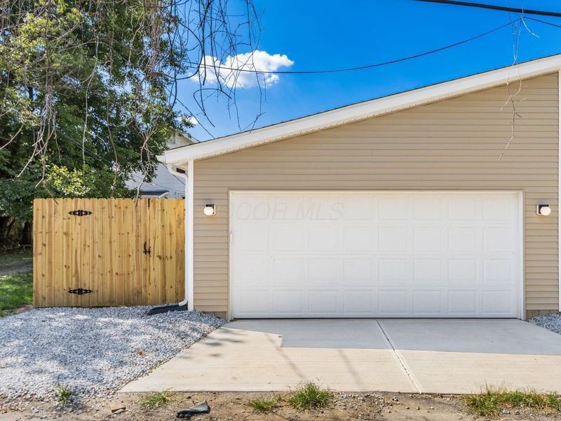 858 E Starr Avenue, Columbus, OH 43201 Photo 38