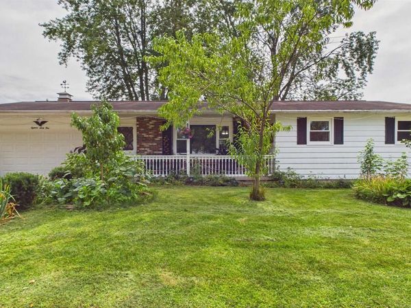 1864 NEAL COURT, Green Bay, WI 54302