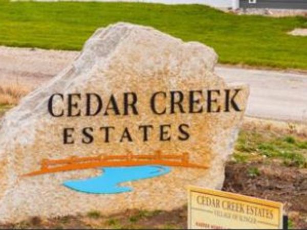 2462 BOULDER DRIVE, Slinger, WI 53086