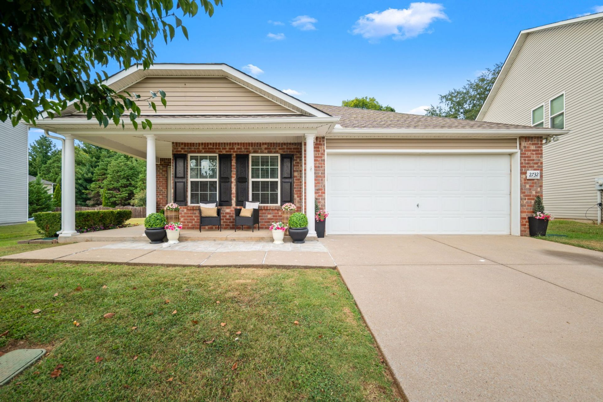 2732 Miranda Dr, Murfreesboro, TN 37128 Main Photo