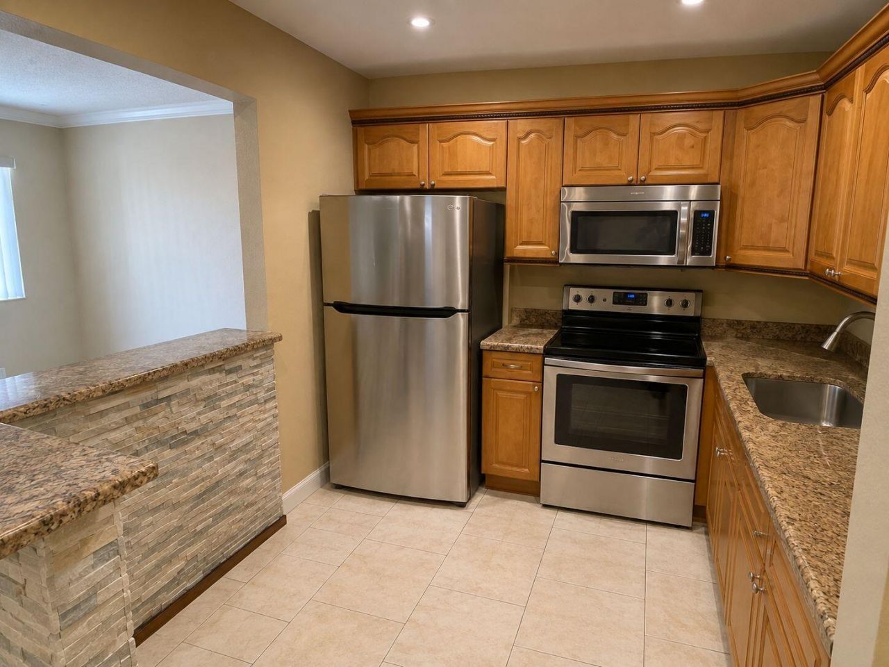 3100 Springdale Boulevard, Unit 308, Palm Springs, FL 33461 Photo