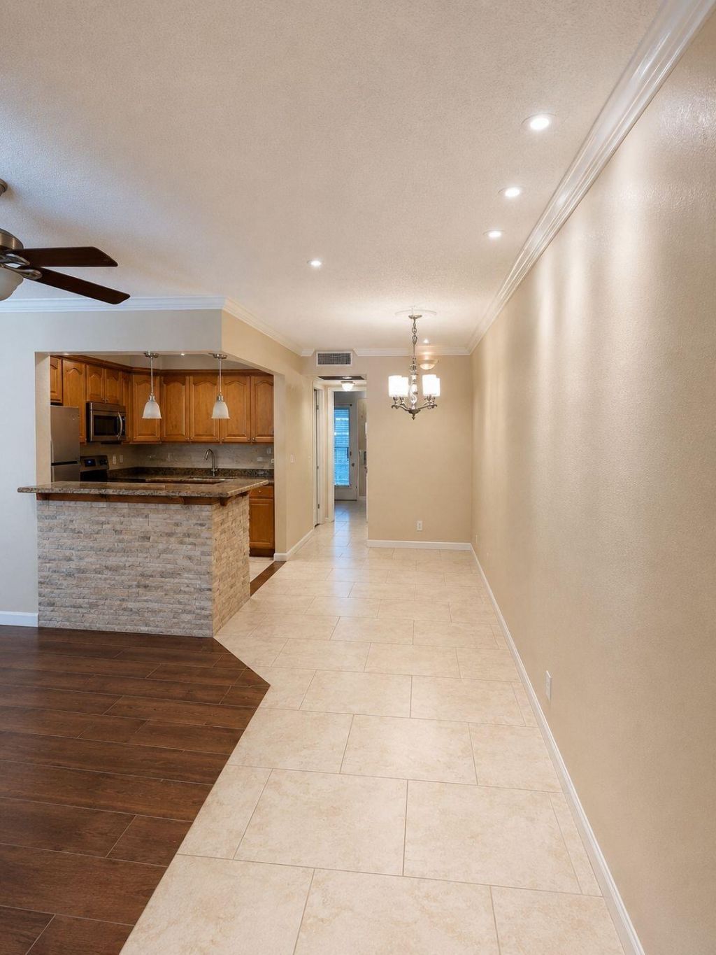 3100 Springdale Boulevard, Unit 308, Palm Springs, FL 33461 Photo