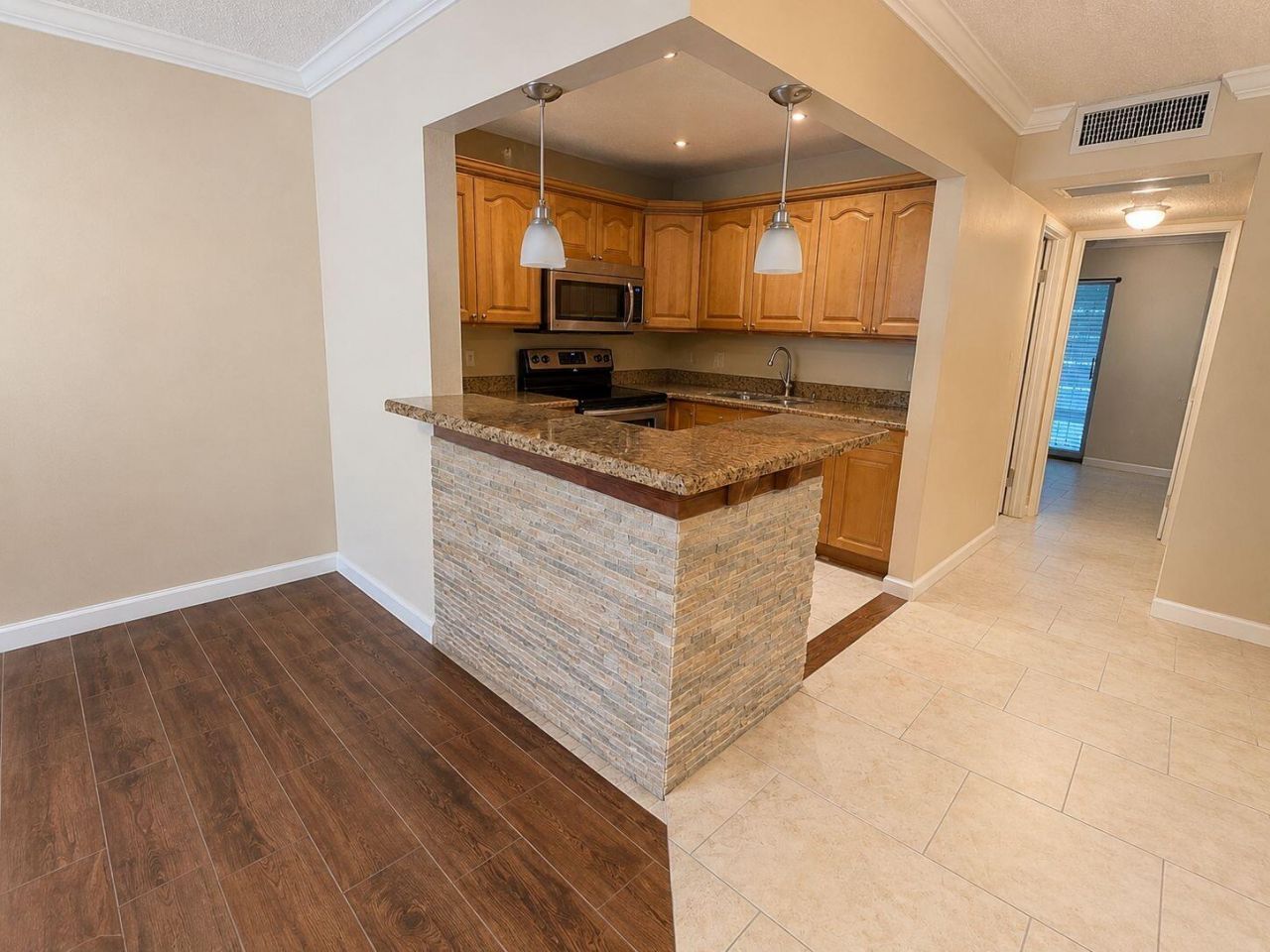 3100 Springdale Boulevard, Unit 308, Palm Springs, FL 33461 Photo