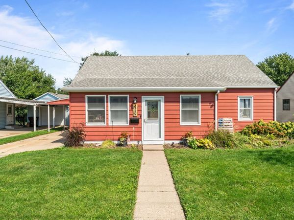 420 E Hitt Street , Mount Morris, IL 61054