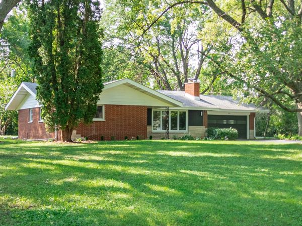 2815 Skyline Drive , Crystal Lake, IL 60012