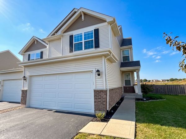 1307 Fawnlily Circle , Joliet, IL 60431