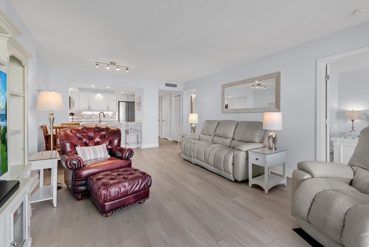 101 Ocean Creek Dr. Photo 14