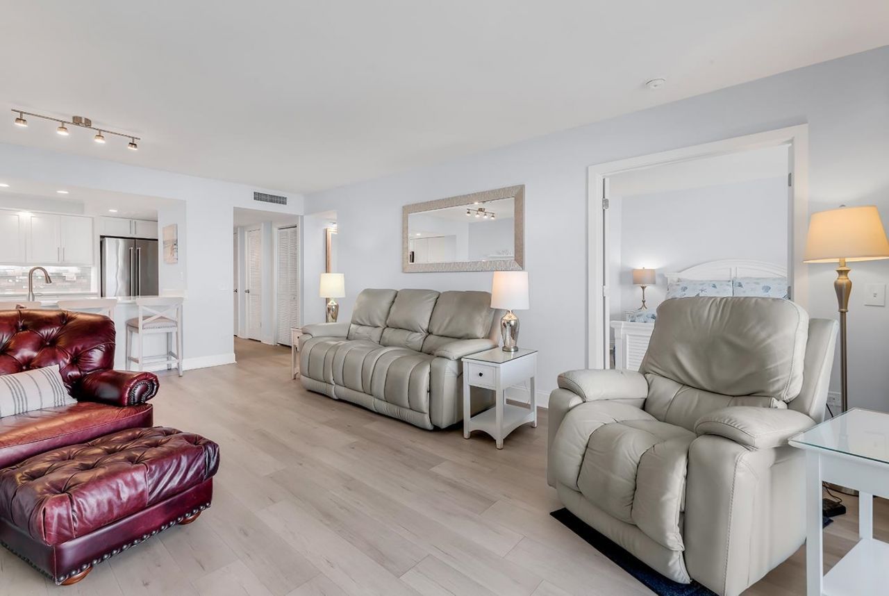 101 Ocean Creek Dr. Photo 15
