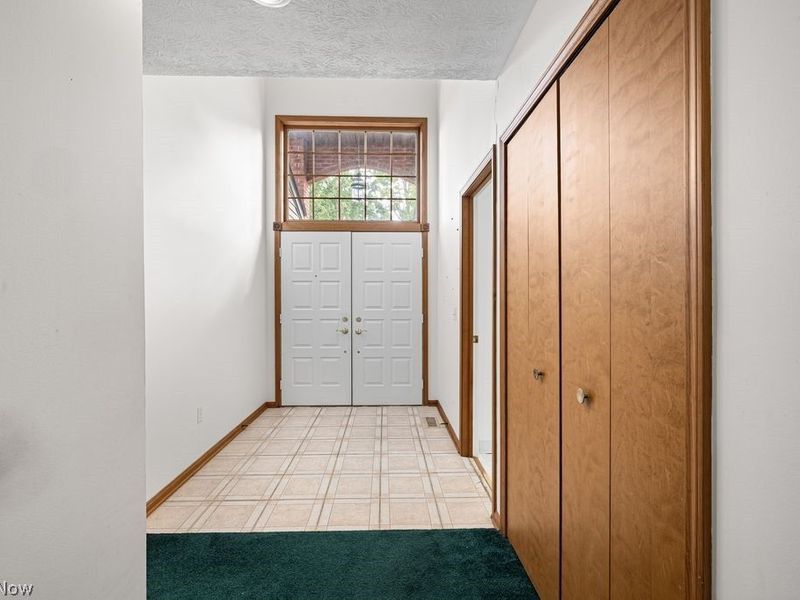 5243 Parkhurst Drive, Sheffield, OH 44054 Photo 2