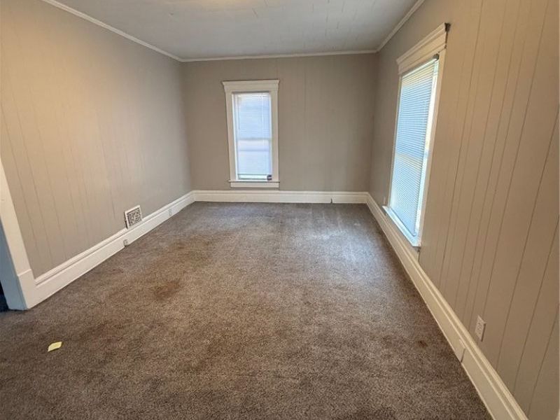 293 E Thornton Street, Akron, OH 44311 Photo 5