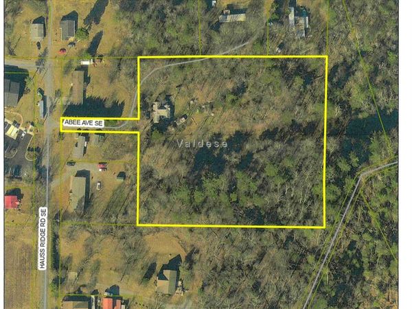 110 Abee Avenue SE, Valdese, NC 28690
