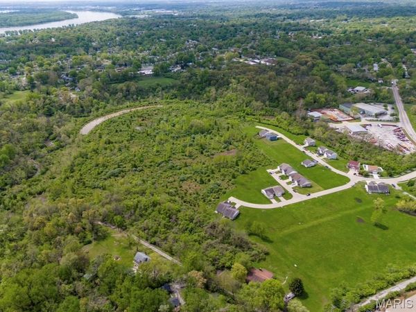 0 Bellefontaine Estates Court, St Louis, MO 63137