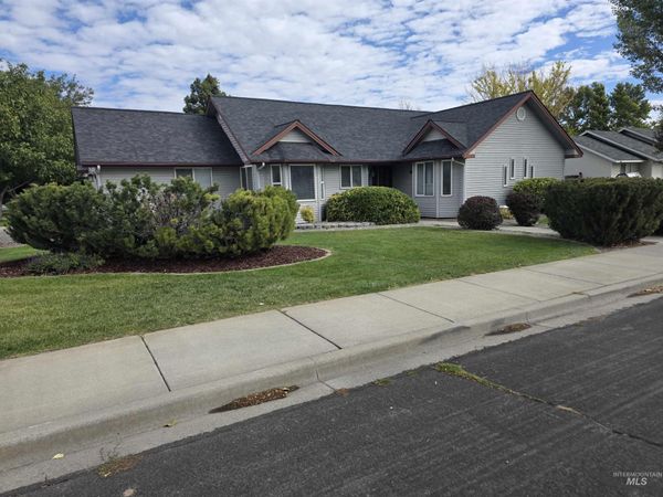 2657 4th Ave. East, Twin Falls, ID 83301