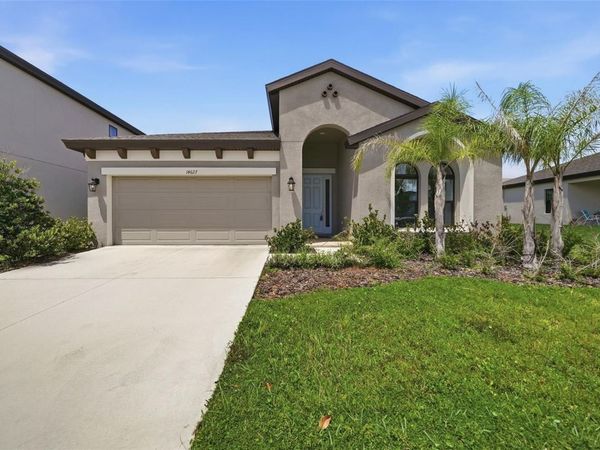 14627 GALLOP RUN DRIVE , LITHIA, FL 33547