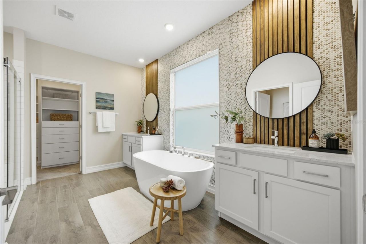 18330 Serene Lake Loop , Lutz, FL 33548 Photo
