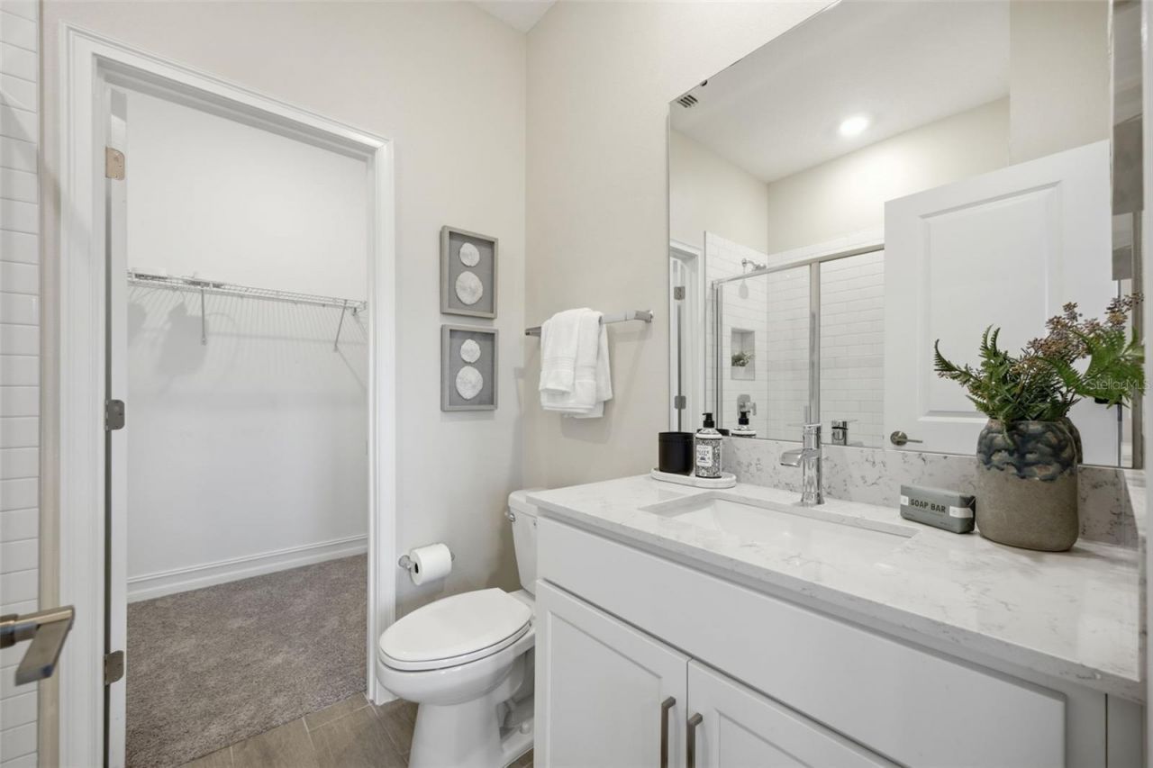 18330 Serene Lake Loop , Lutz, FL 33548 Photo