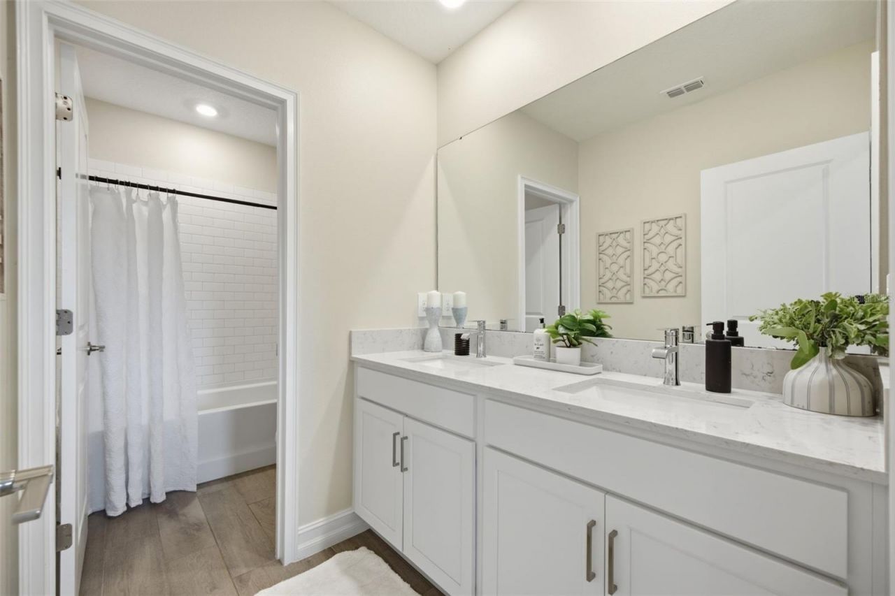 18330 Serene Lake Loop , Lutz, FL 33548 Photo