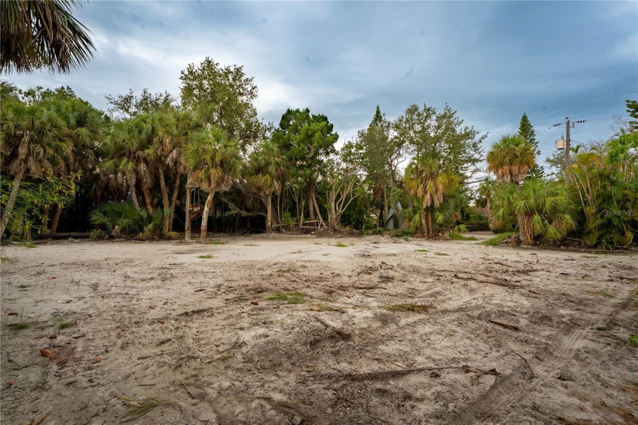 5323 Calle Florida, Sarasota, FL 34242 Photo