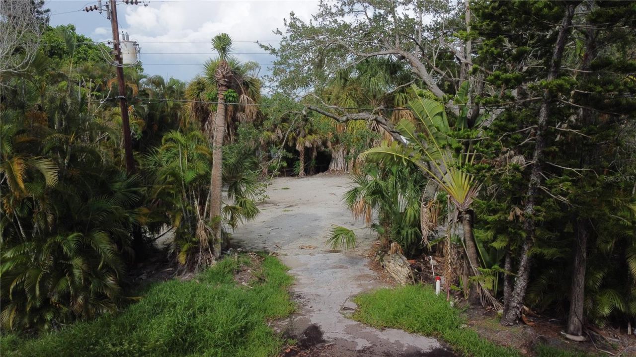 5323 Calle Florida, Sarasota, FL 34242 Photo