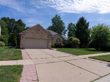 50576 Commons Drive, Macomb Township, Mi 48042