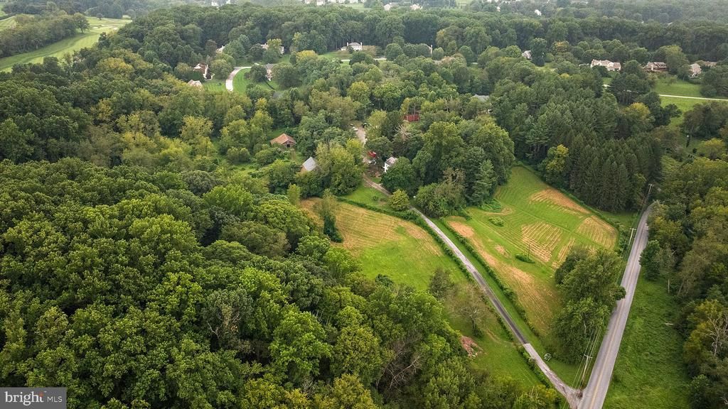 217 BUCKTOE ROAD, AVONDALE, PA 19311