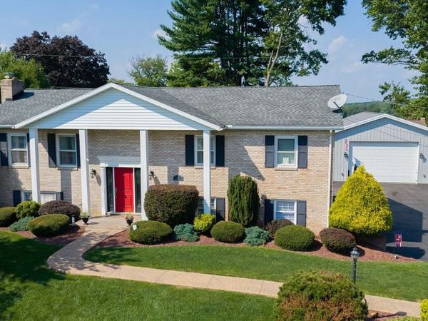 2865 SUNSET DRIVE , DALLASTOWN, PA 17313