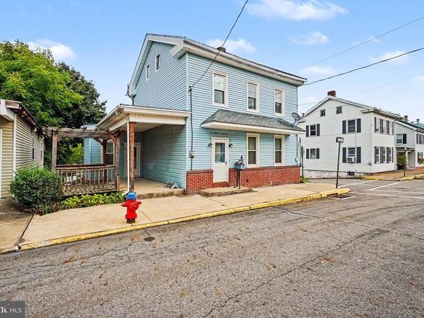 295 MOORE STREET , MILLERSBURG, PA 17061